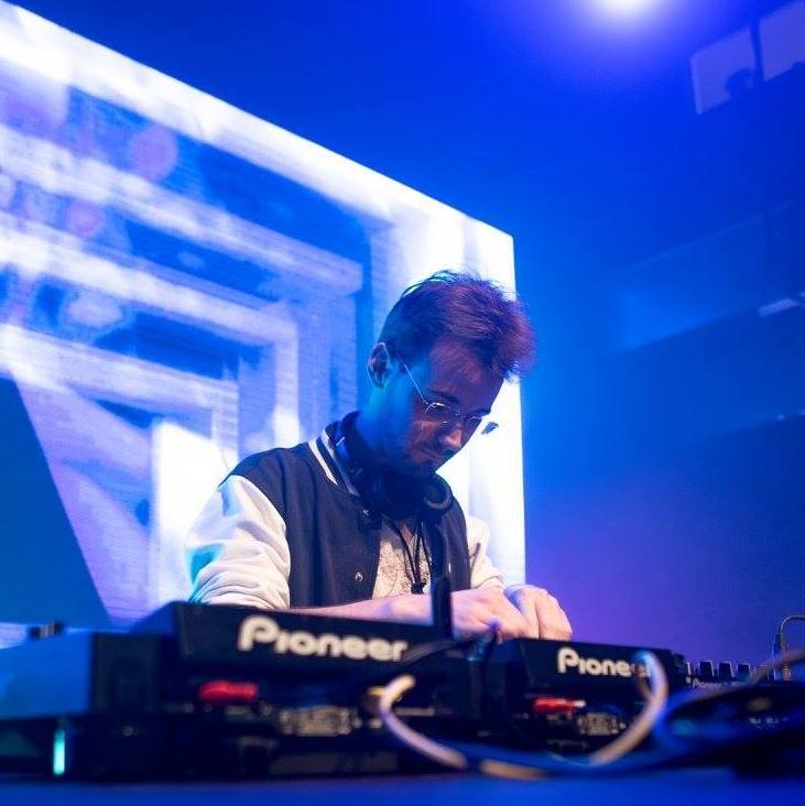 DJ AlesK